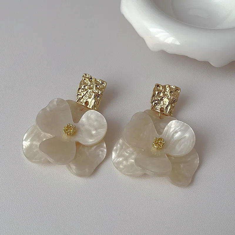 E18 Classic Flower Drop Earrings