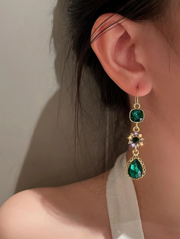 E37 Green Elegant Flower Drop Earrings
