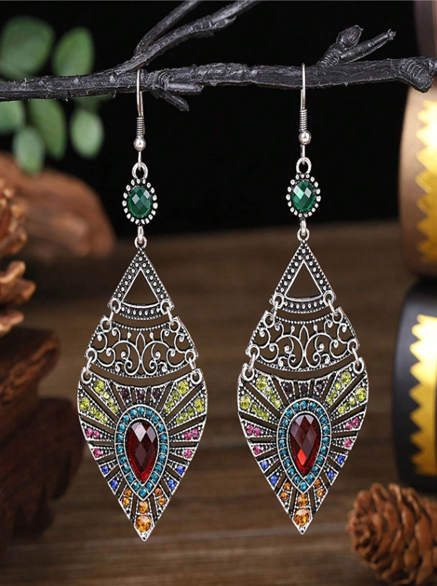 E68 Waterdrop Shape Dangle Earrings