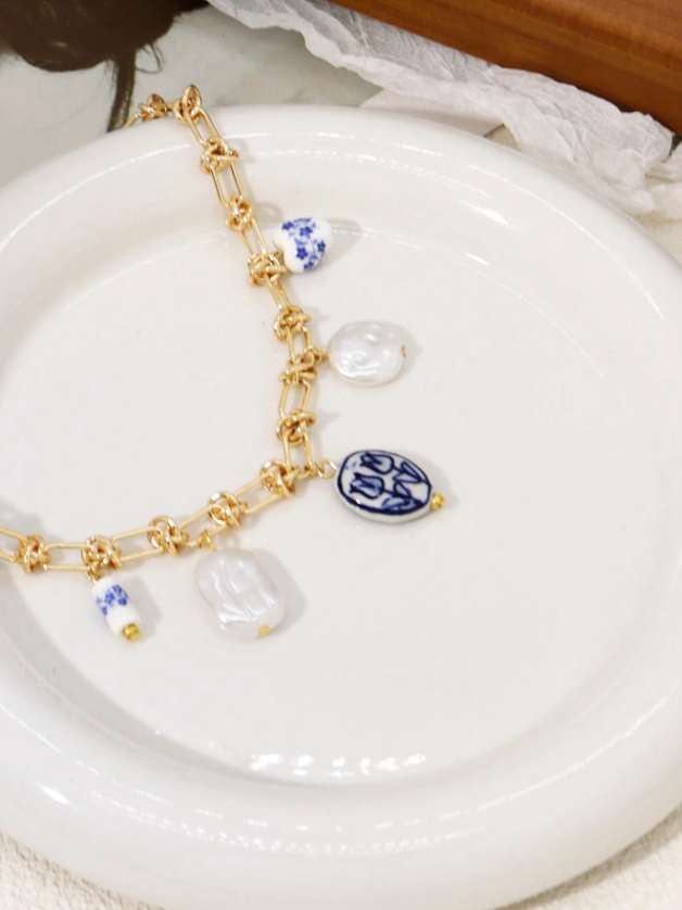 N21 Porcelain Tulip Chain Necklace