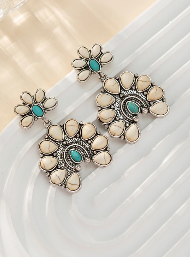 E46 Natural Stone White Earrings