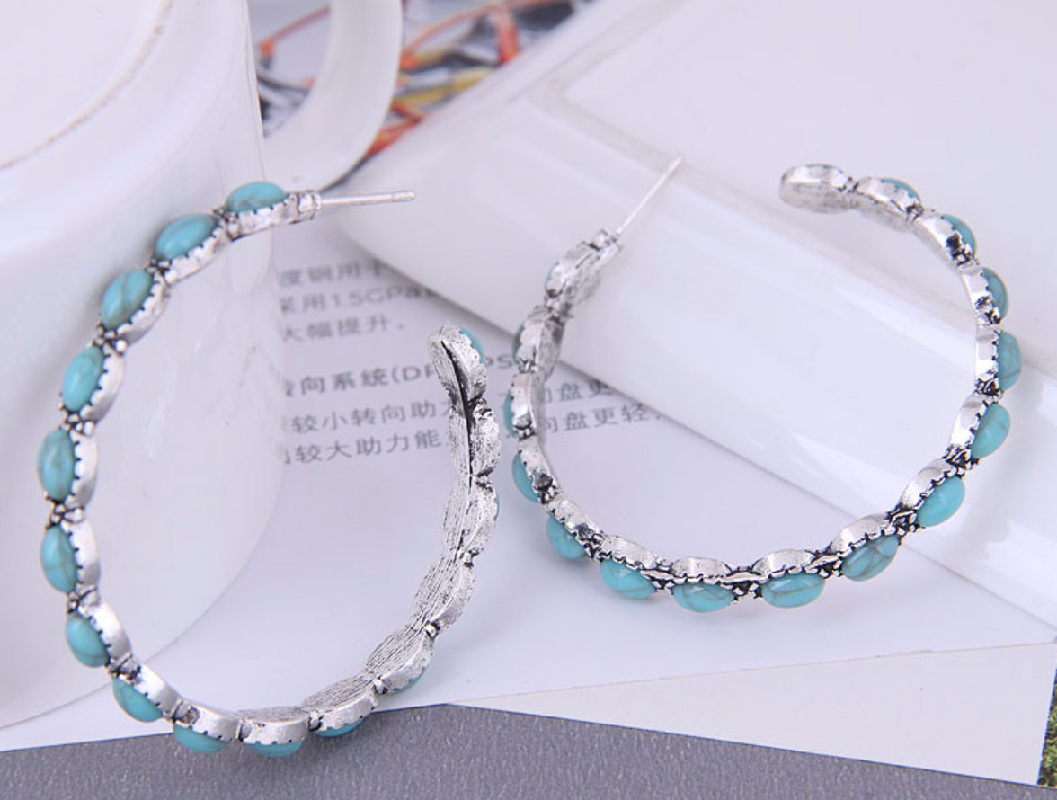 E42 Metal Inlaid Turquoise Earrings
