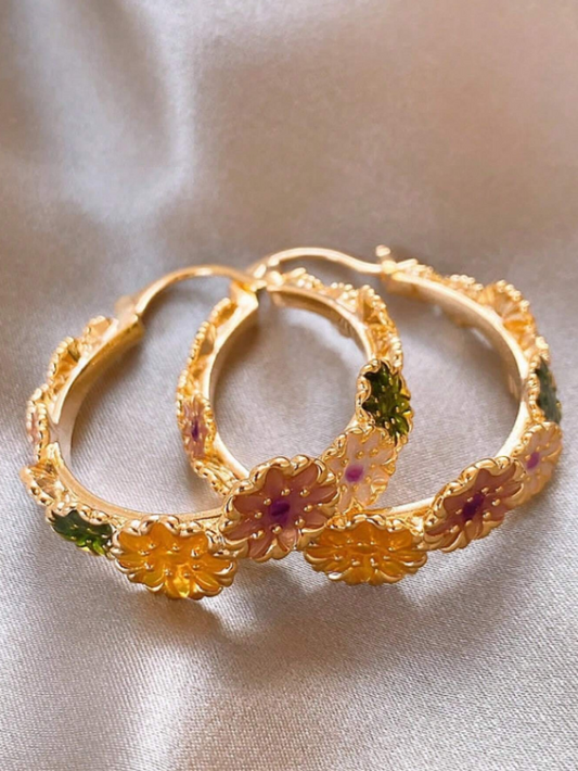 E70 Elegant Daisy Hoop Earrings